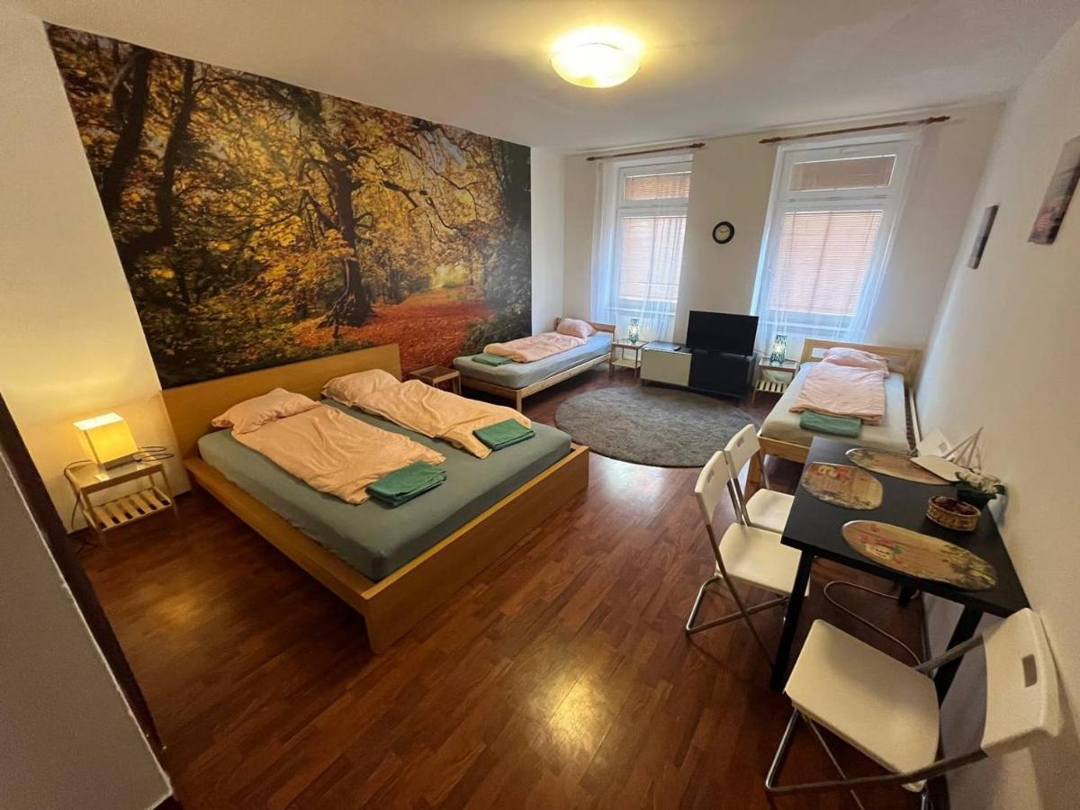 Apartments Spolkova Brno Buitenkant foto